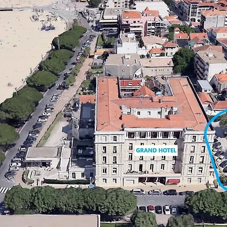 Pour 5 A Avec Parking Securise - Fr-1-474-10 Αρασόν